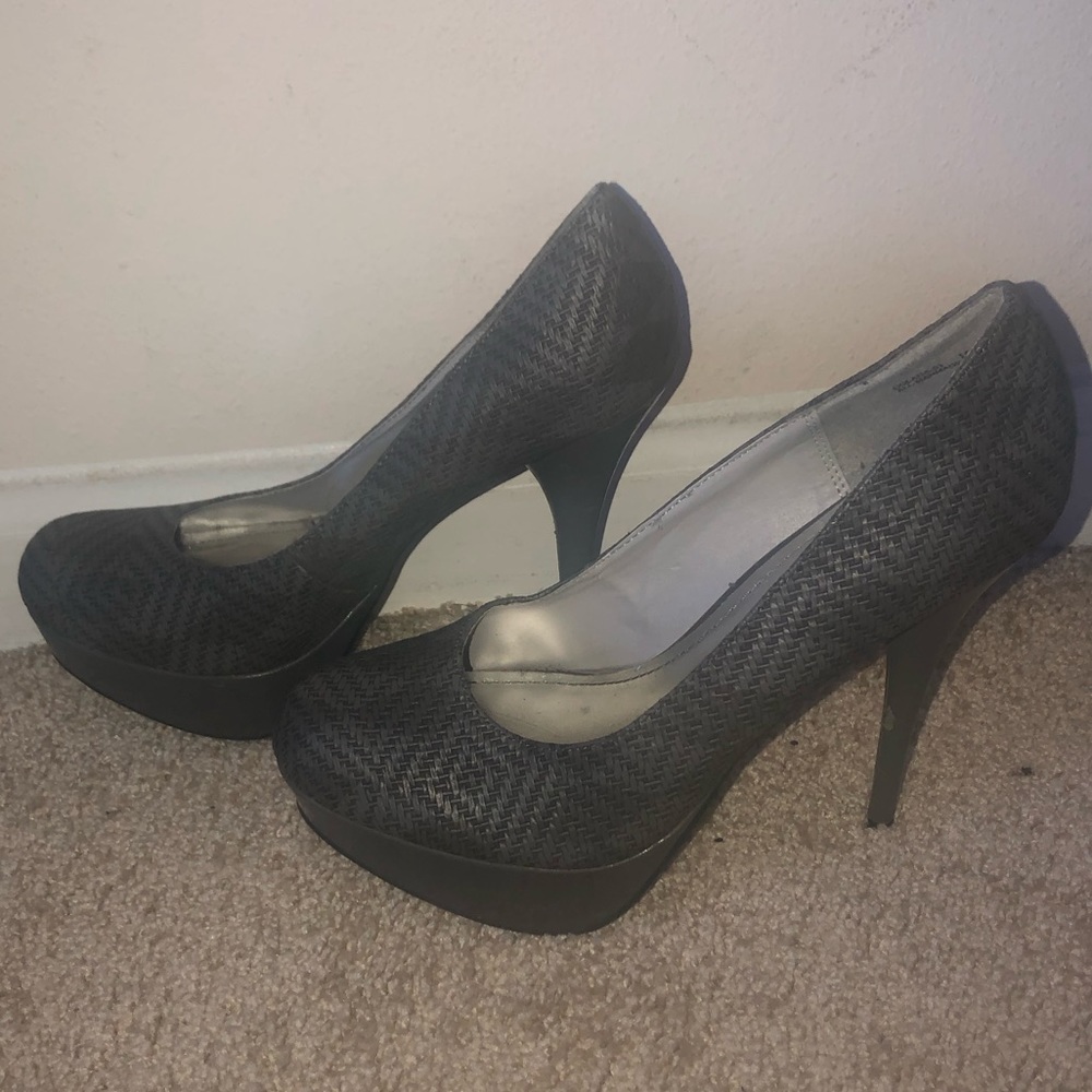 Gray Closed Round Toe Heels